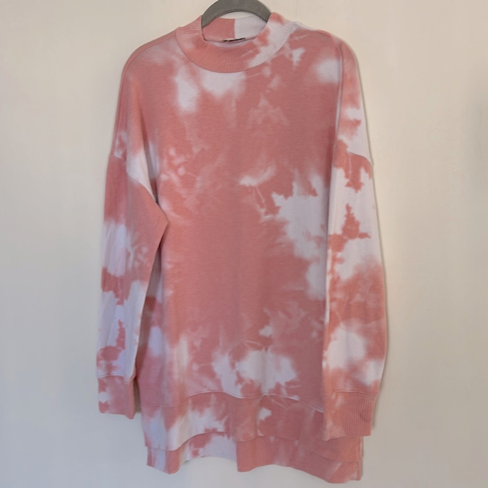 Wonderly Tie Dye Super Soft Sweater